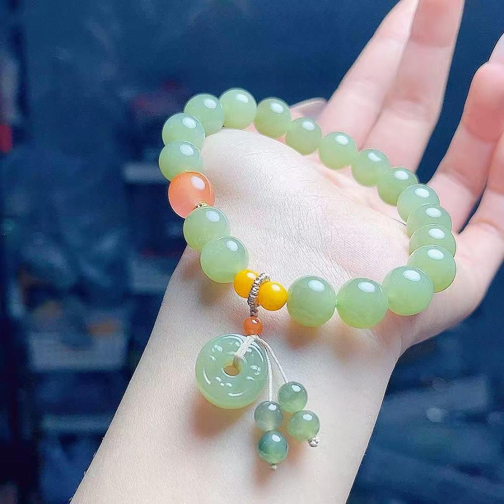 Elegant Unisex Hetian Jade Ping'an Buckle Bracelet: Versatile Fashion Piece