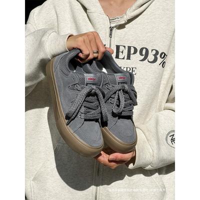 Gray Board Shoes Men's Niche Versatile Bread Trend Shoes 2 New Retro College Style Casual Sports Shoes