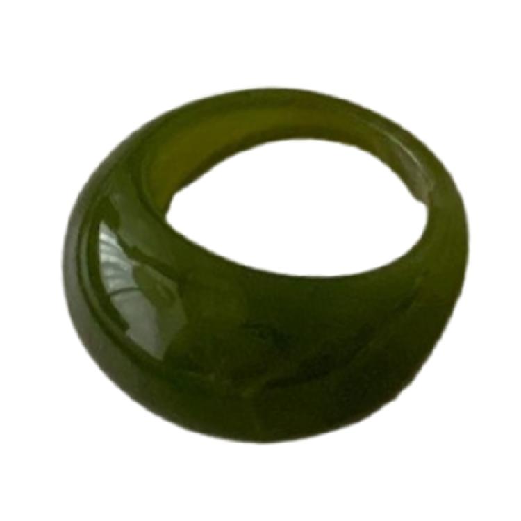 

Resin Fashion Ring Glossy Surfaces Arc Ergonomic Design Multiple Size Options Finger Accessory For Women And Teens