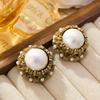 Elegant Fashionable Pearl Earrings With French Temperament Niche Design Sense Light Luxury Retro High-end