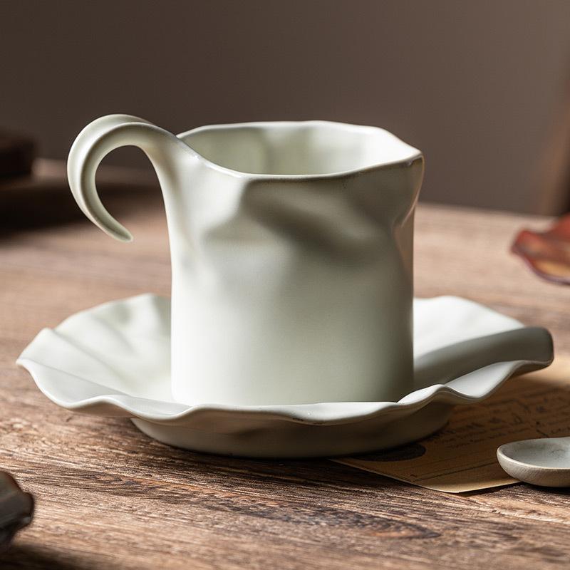 Pleated Coffee Cup and Saucer Set, Hand Punch Hanging Ears, Ceramic Cup, Japanese Light Luxury, High-end Exquisite Afternoon Tea