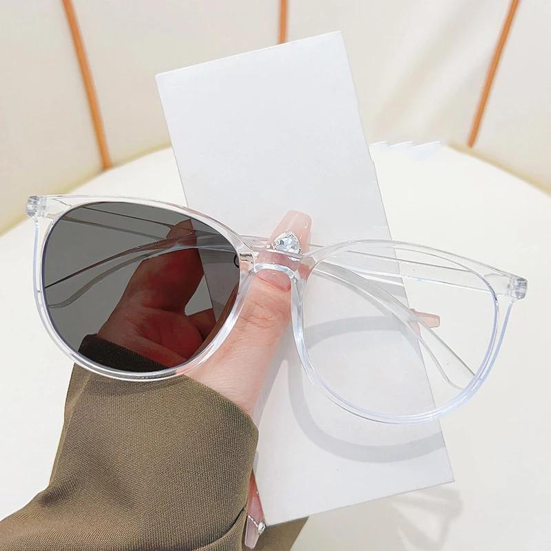 

Outdoor Smart Photochromic Reading Glasses Women Fashion Round Far Sight Presbyopia Eyeglasses Men Intelligent Sunglasses 0+4.0 4.0
