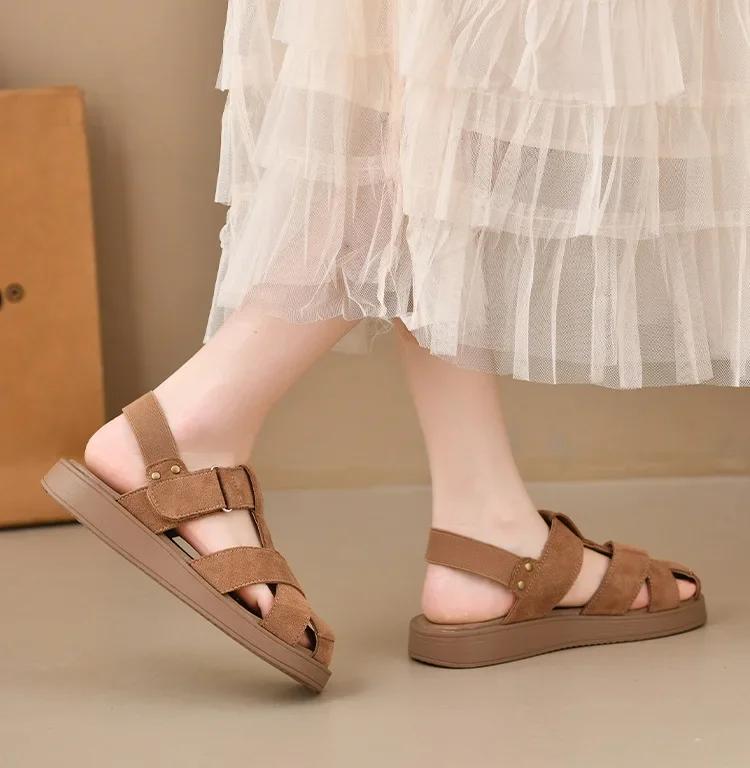 Fashion Women's Roman Sandals Summer Outdoor Wear Hole Hole Beach Shoes Flat Bottom Sandals Hollow out Design Leather Leisure Footwear