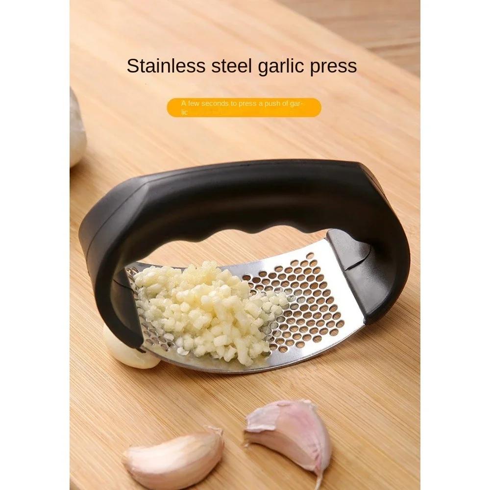 Pastă de usturoi circulară manuală din oțel inoxidabil nouă și instrument magic pentru piure de usturoi, lingură pentru pistil de usturoi, instrument de bucătărie de uz casnic