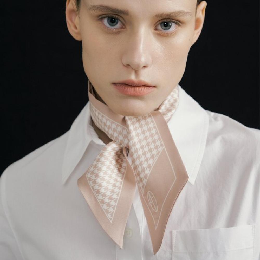 Avvina Pelle Long Twilly Silk Scarf Houndstooth Rose Single option