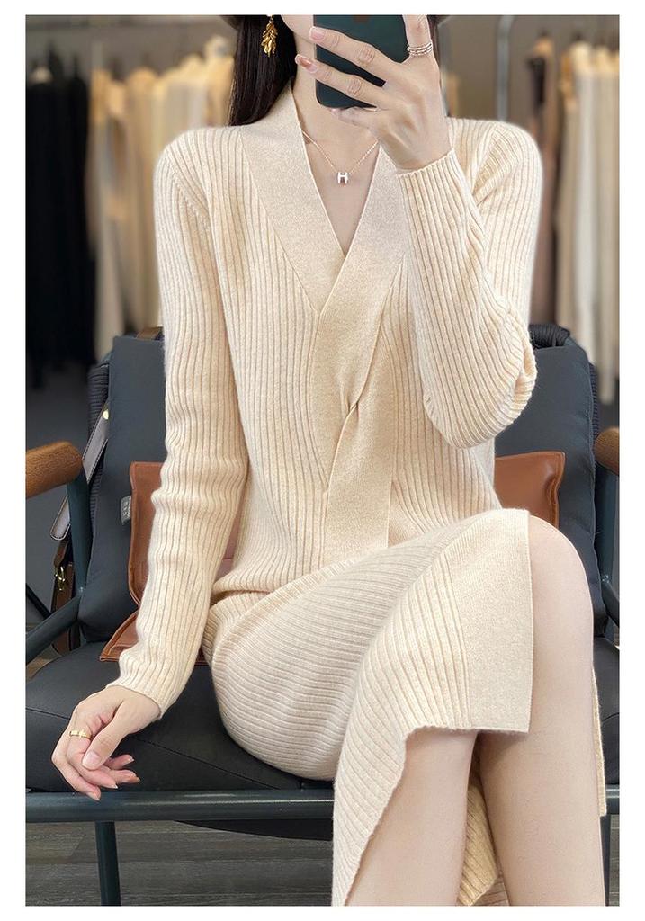 Women's V-Neck Cable Knit Wool Dress - Slimming Over-the-Knee Style with Long Sleeves and Slit for Autumn/Winter