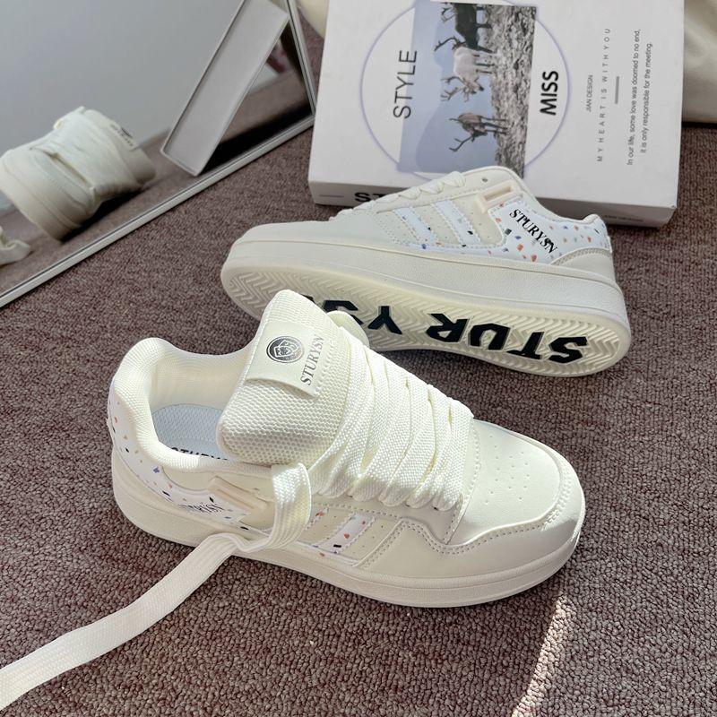 

Оригинальные нишевые бежевые туфли-хлебушки с принтом женские ins универсальные студенческие спортивные и для отдыха кеды весенние новые модели 40