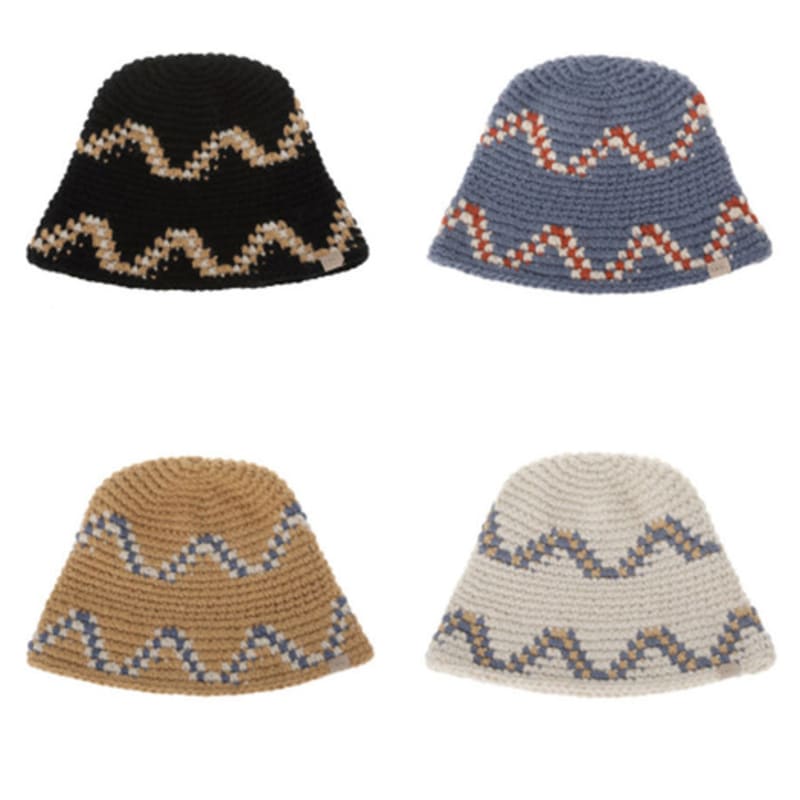 

TNP TTTFAACU71_ШАПКА-БИНИ РУЧНОЙ ВЯЗКИ В СТИЛЕ БАРАШЕК BLUE