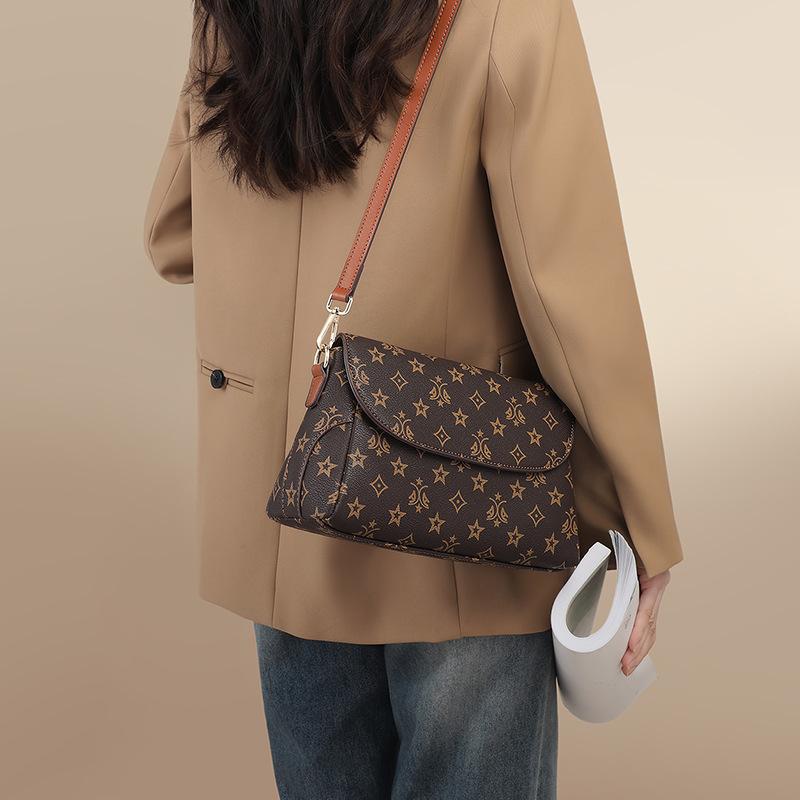 Trendy Textured Bag for Women 2025 Autumn Winter New Niche Versatile Crossbody Bag Fashionable Shoulder Bag Small Square Bag