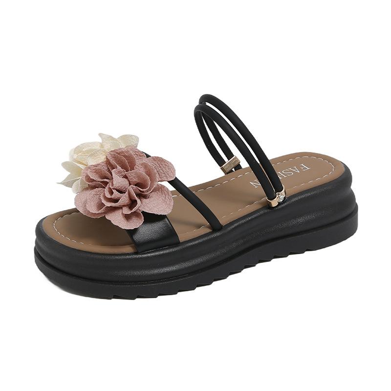 In the summer of 22, the new round head solid color large size European and American style flower one-word thick-bottomed cool slippers