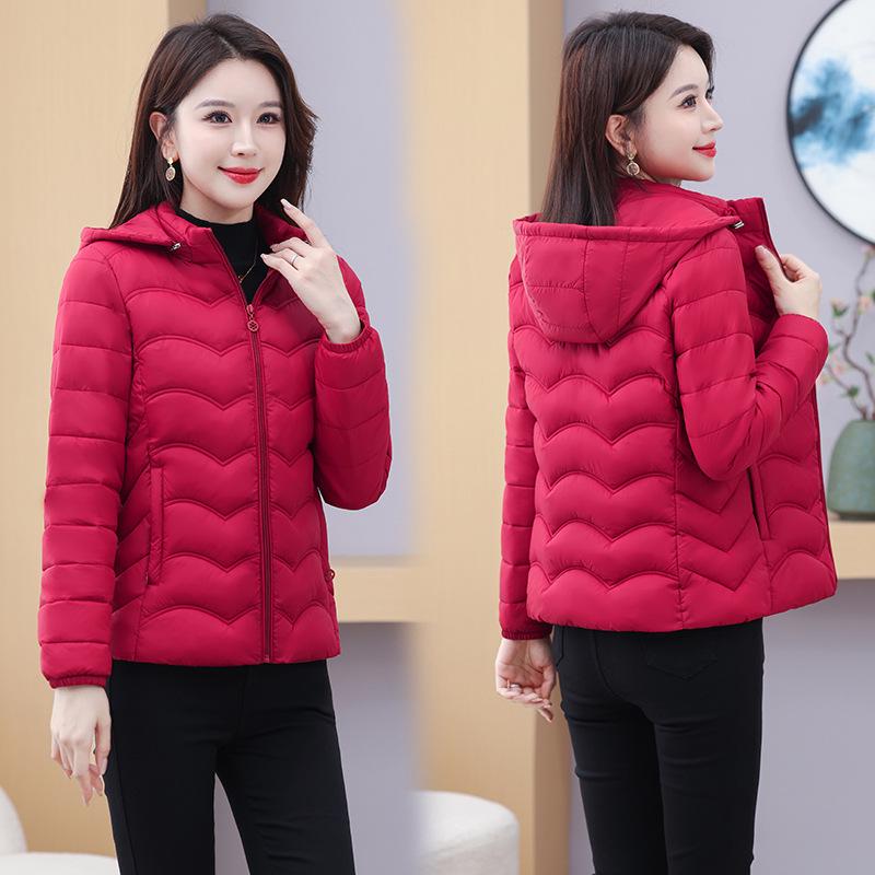 Women's Lightweight Down Cotton Jacket, Short Slim Fit, 2025 Fashion, Casual Padded Coat for Mothers.