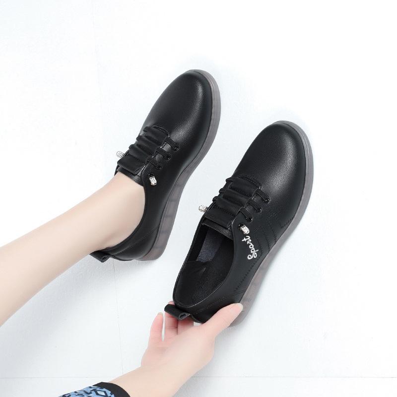 Soft Leather Women's Casual Soft Sole Light Flat Shoes Outdoor Sport Walking Trainers Summer Autumn Mother Sneakers