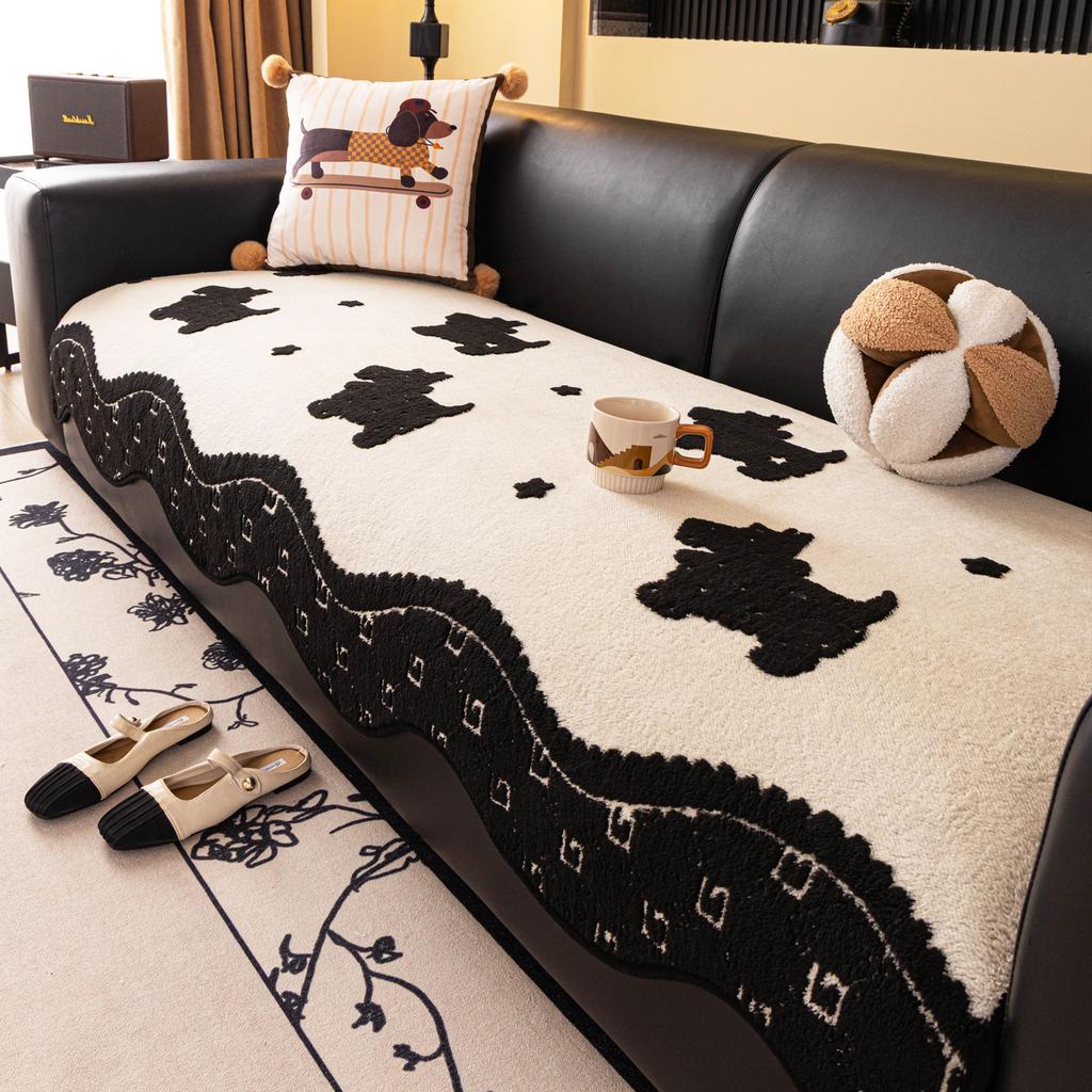Winter Plush Non-Slip Cute Pattern Sofa Throw Cover Cartoon Dog Sofa Cushion Soft Fuzzy Furniture Protector Couch Pad Mats