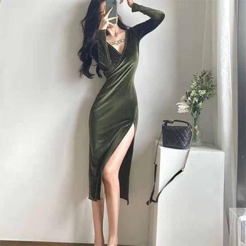 Women s Velvet V-Neck Midi Dress: Autumn/Winter 2026 High-End Goddess Style with Sexy Slit L темно-зеленого