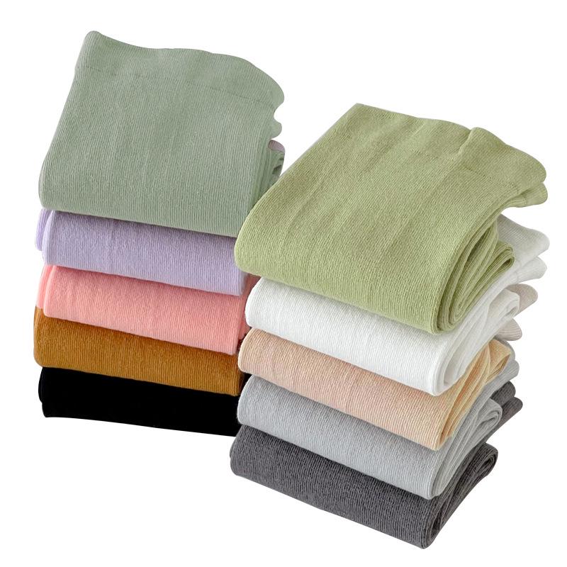 Women's Mid-Calf Socks: Autumn/Winter Maternity Loose-Fit, Solid Color, Trendy Spring Pile Socks in Black or White