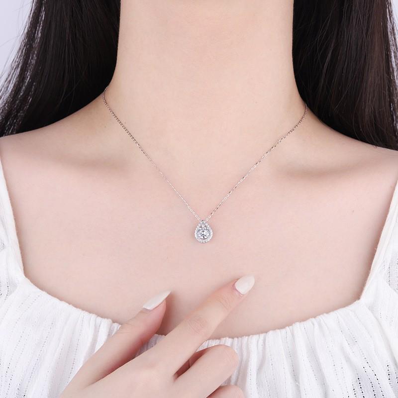 Pear-Shaped Moissanite Pendant Necklace in White Gold - 1 Carat, Luxury Women's Jewelry.