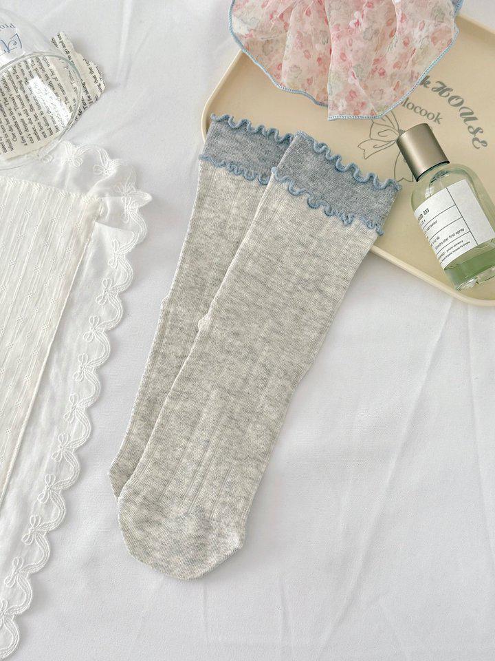 Ballet-Inspired Mesh Ruffle Lace Socks for Girls, Slimming Color-Block Mid-Calf Slouch Socks, Perfect with Leather Shoes