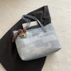 High-value niche tote bag women's new fashionable large-capacity shoulder bag, foreign-style commuting casual handbag