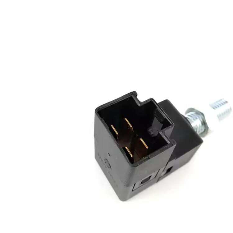 Brake light Switch for Chinese CHANGAN CS75 Auto car motor parts 3504110-M01 2models modle B