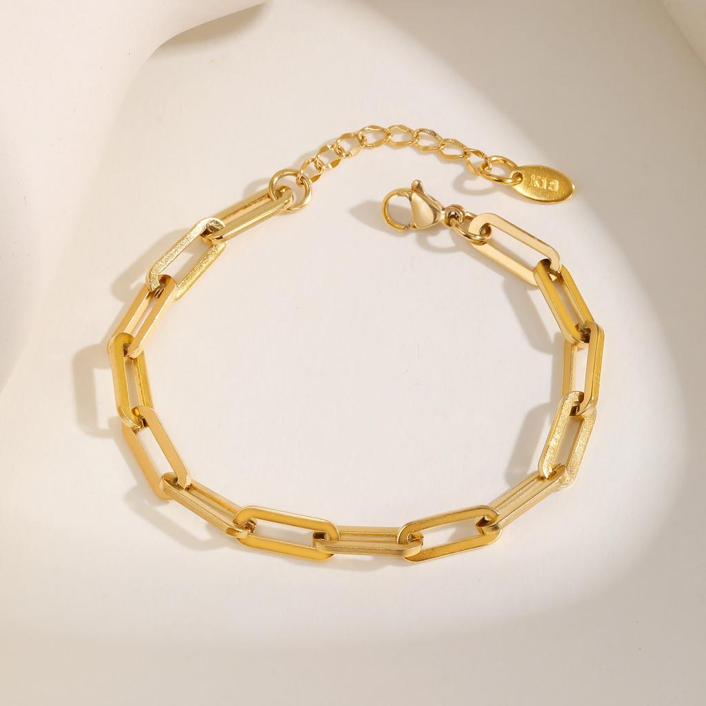 Stainless Steel Bracelets Vintage Styling Design Simple And Delicate Premium Bracelets For Women Jewelry Trending Products Gifts