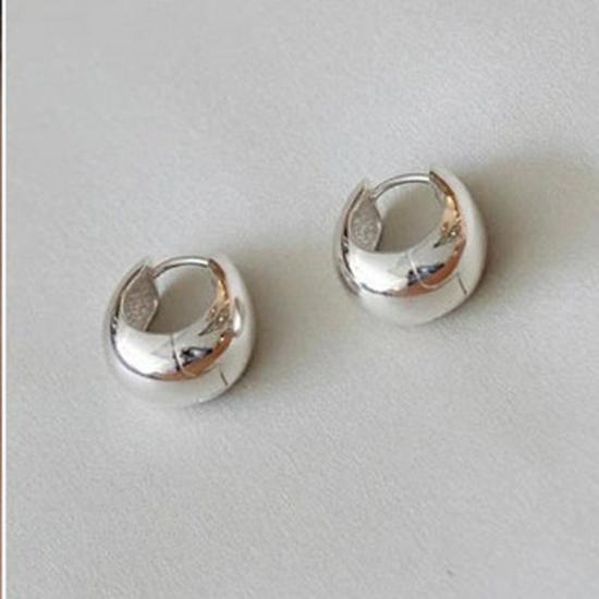 Изысканные серьги с цирконием HAlu*: Минималистский дизайн круга во французском стиле