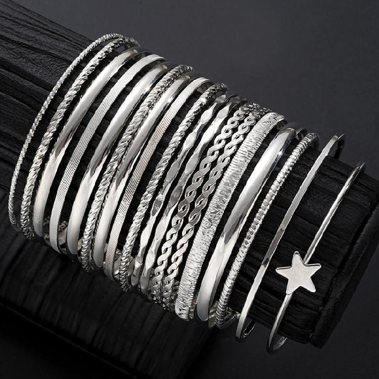 18 Stück Schwarz Beschichtetes Eisen Gedrehte Stern Armbänder Set Tragbar und Stilvoll für Jeden Anlass