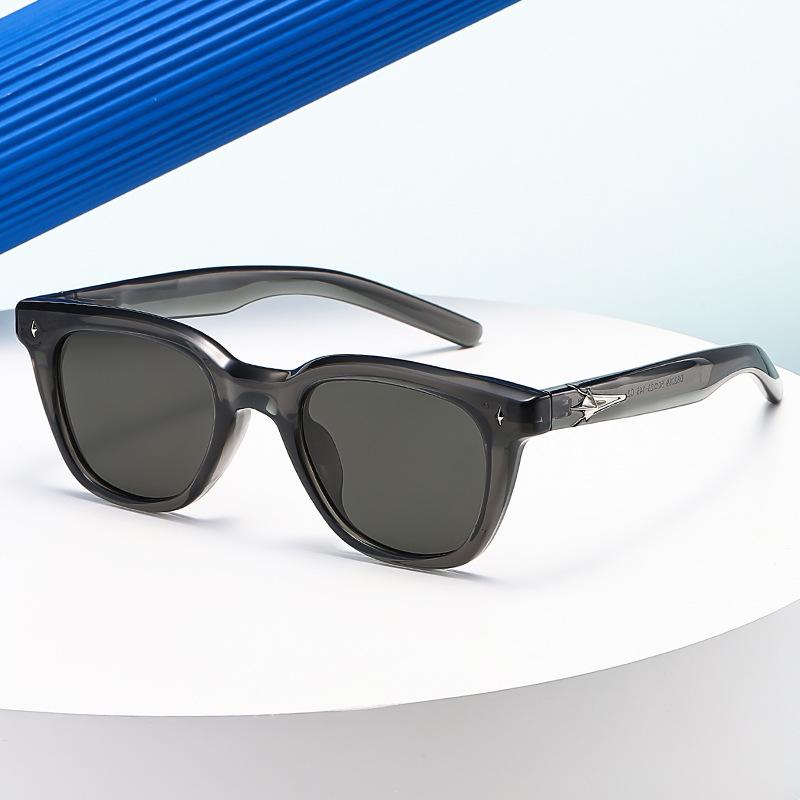 Sunglasses Small Box Fashion Street Shooting Online Celebrity Small Box Sunglasses Women's UV Protection Sunglasses.