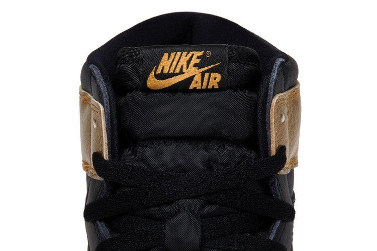 Jordan 1 Retro High OG Nero Oro Metallico