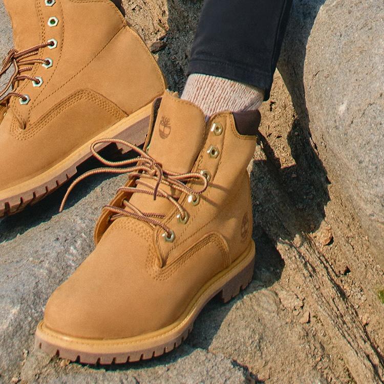 Timberland Women's TB18168R