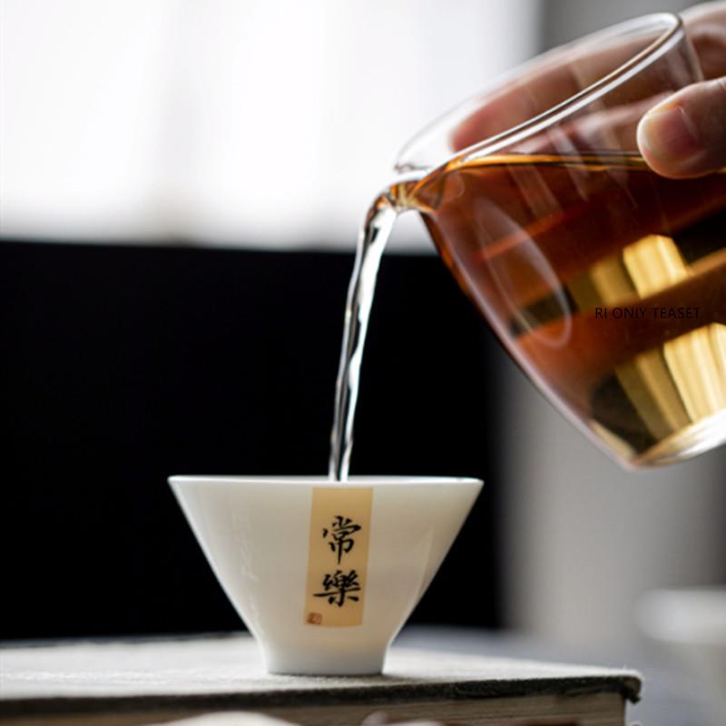 1 Pc Chinese Vintage Hand-painted Ceramic Tea Cup Handmade White Porcelain Tea Bowl Teacup Travel Tea Set Meditation Cup 60ml