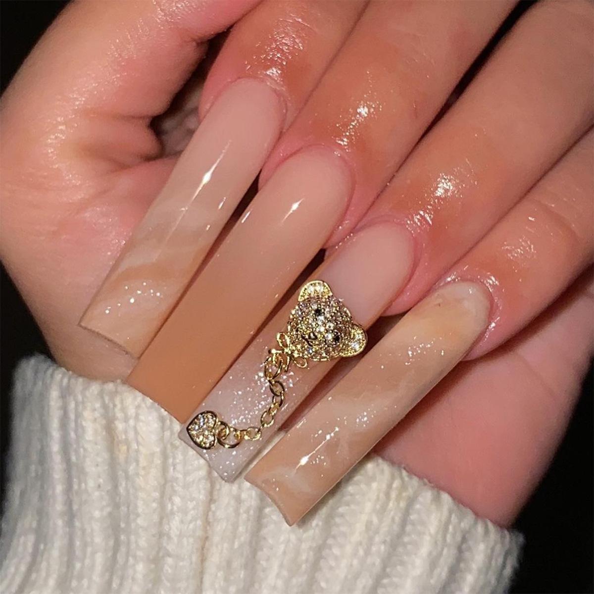 

Gradient Stripe Bear Nail Art Patches - Wearable Armor Style Fake Nails