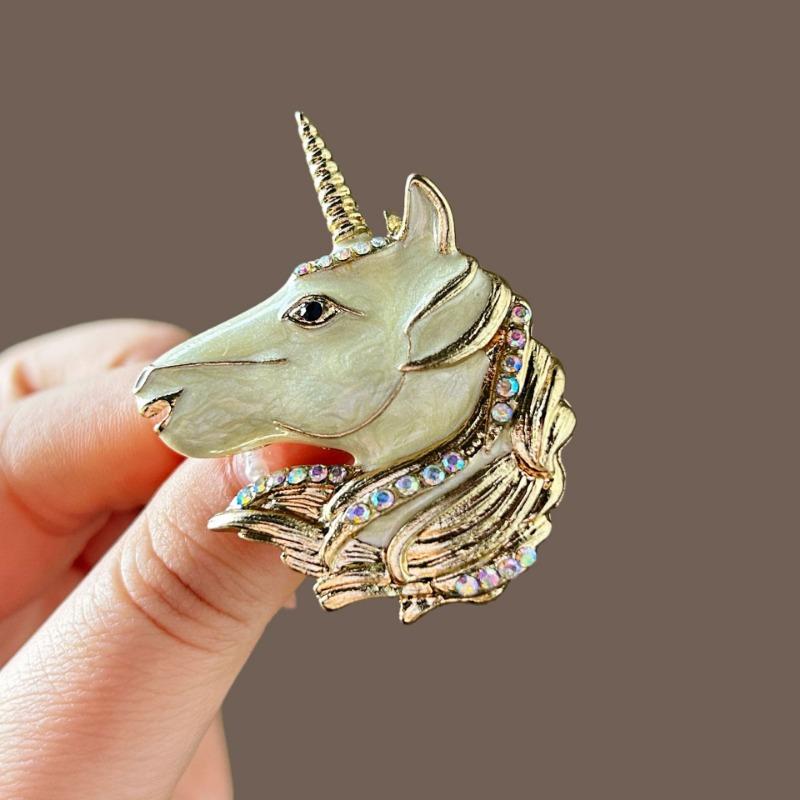 Unicorn Head and Chest Pin - Luxury and Niche Accessory for Pleated Blouses, with A Button That Cinches The Waist and Prevents Showing of The Back.