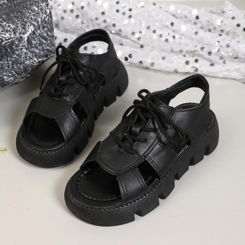 Foreign Trade Sandals Women's Summer Models 2025 New Muffin Thick-soled Fashionable Foreign Style Light and Versatile High-end Beach Shoes