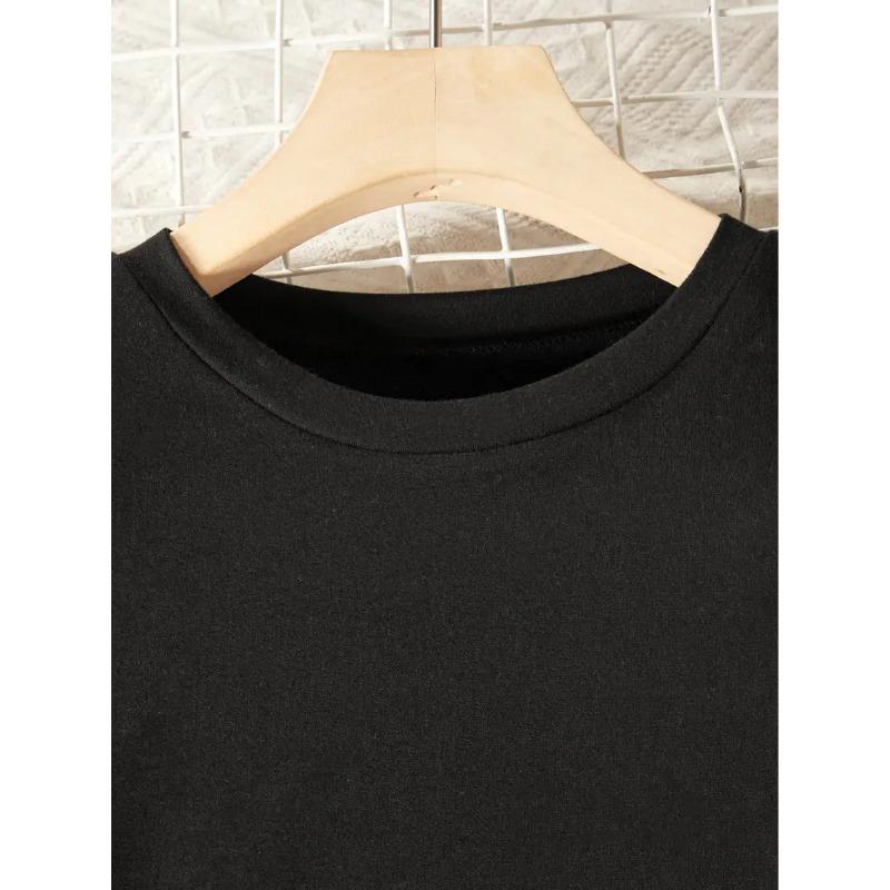 European sizes The Most Popular Strawberry T-shirt! This Girls' Comfortable Round-neck Tee Features a Fresh Print and Cozy Feel