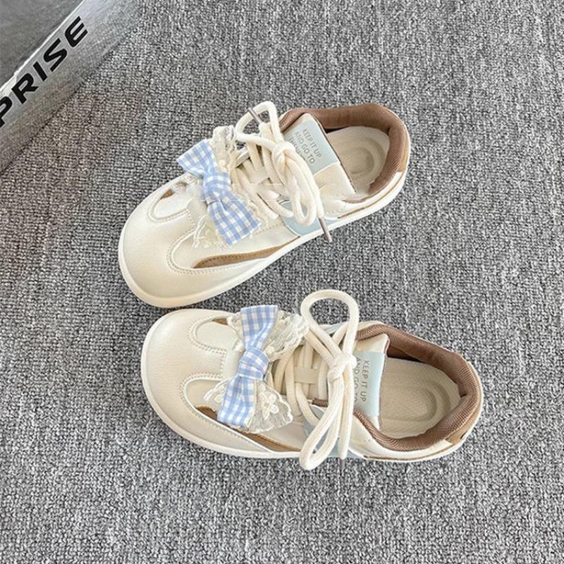 Cute Bear Board Shoes Women's New Autumn Versatile Puffs Casual Little White Shoes Retro Thick Sole