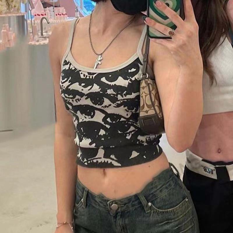 Gothic Portrait Print T-shirt Aesthetic Crop Tops Short Sleevle Vest Tees Harajuku Streetwear White Suspenders Women Clothes