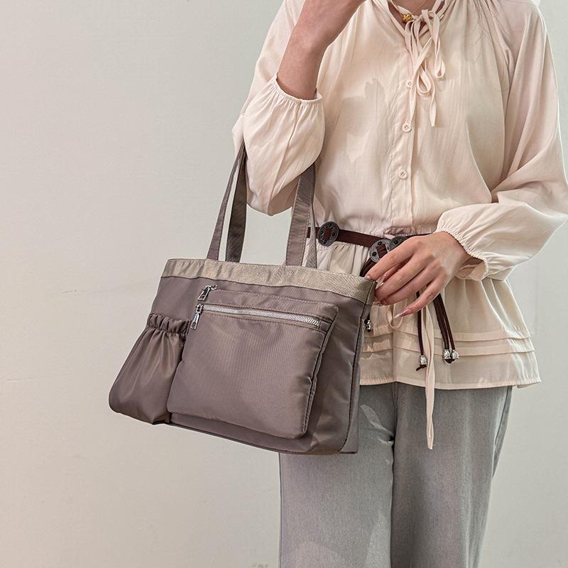 Japanese Simple Solid Color Shoulder Bags for Women Large Capacity Multi-Pocket Ladies Nylon Tote College Student Class Handbag