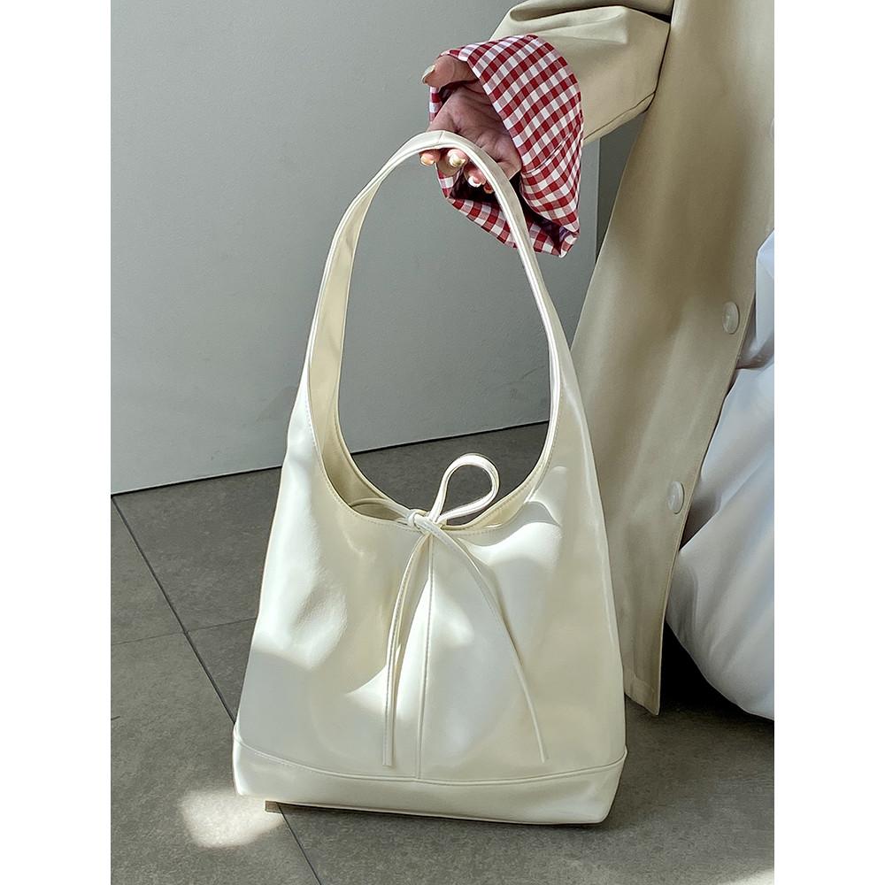 IELGY Female Bag Korean Version Bowknot Large Capacity Tote Bag Portable Shoulder