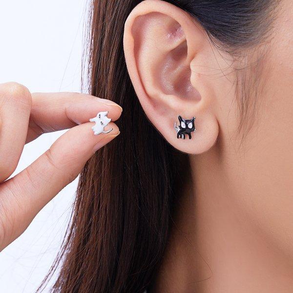 

Cute Black Cat Stud Earrings for Women Delicate Shiny Star Moon Kitten Cartoon Animal Earrings Fashion Jewelry Girls Party Gifts