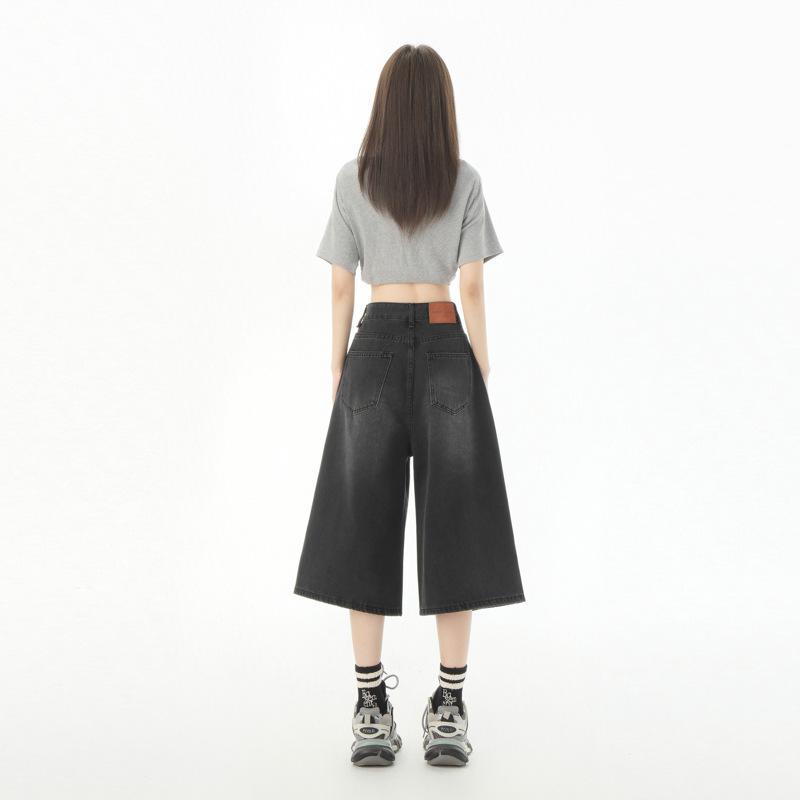 Women's American Retro High Waist Seven-Point Denim Shorts - Spring/Summer 2026, Slimming Wide-Leg Mid-Length Design.
