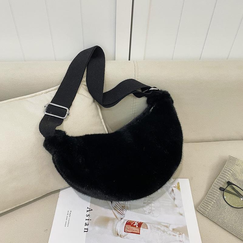 Yogodlns Women Crossbody Plush Bag Autumn Winter Hairy Hobo Bag Casual Versatile Shoulder Bag Fashion Lightweight Underarm Bag