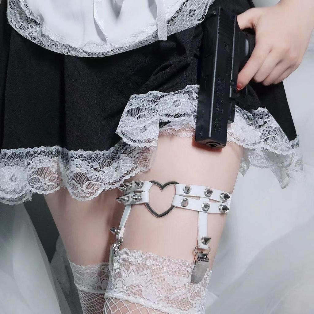 Portjartier din piele punk cu inimă și capse Harajuku - Accesoriu reglabil în stil Y2K