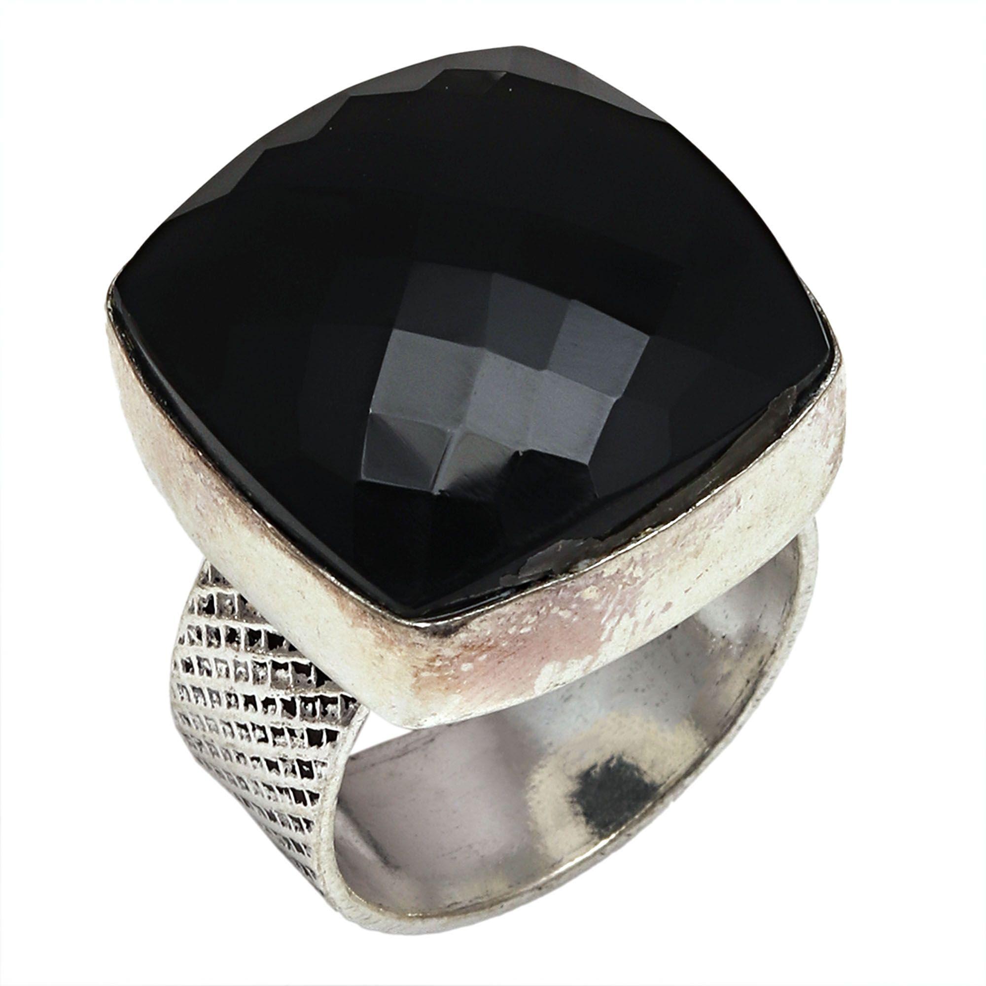 

Серебряные украшения ручной работы с черными камнями-позвоночниками 9