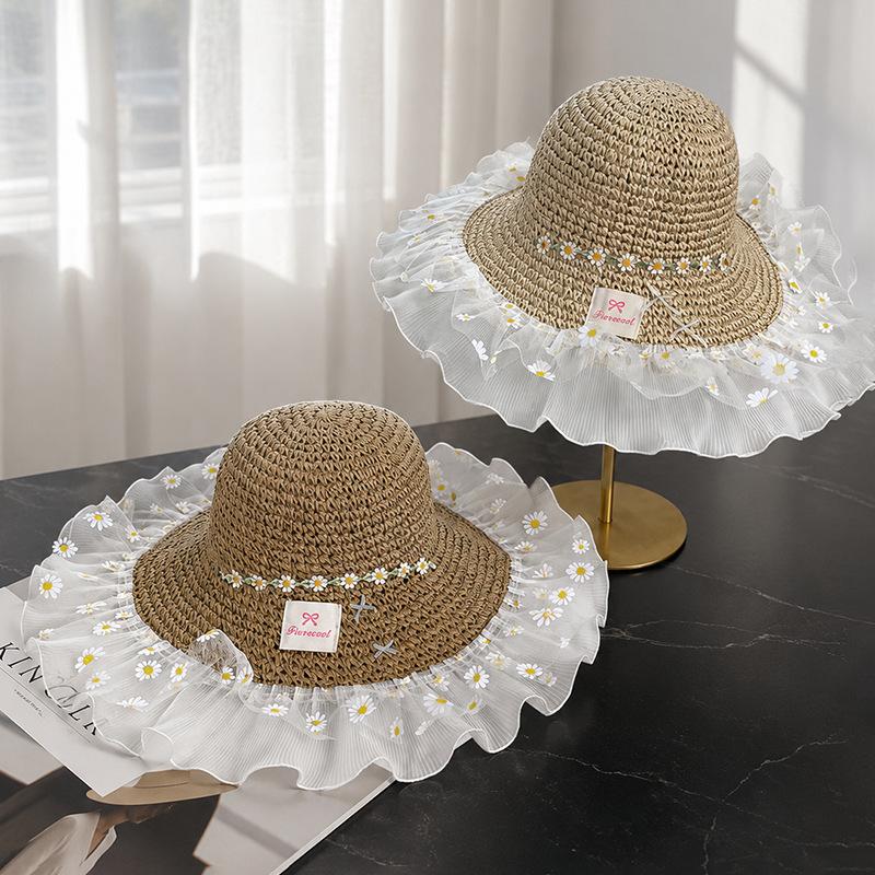 New small daisy lace straw hat women's spring and summer oversized brim sunshade sunscreen hat seaside vacation sun hat