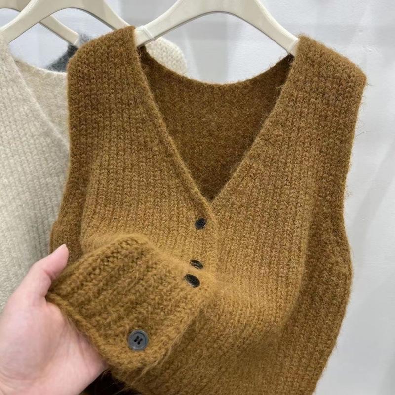 Women's V-Neck Sleeveless Knit Cardigan Vest - Versatile Autumn/Winter Layered Sweater