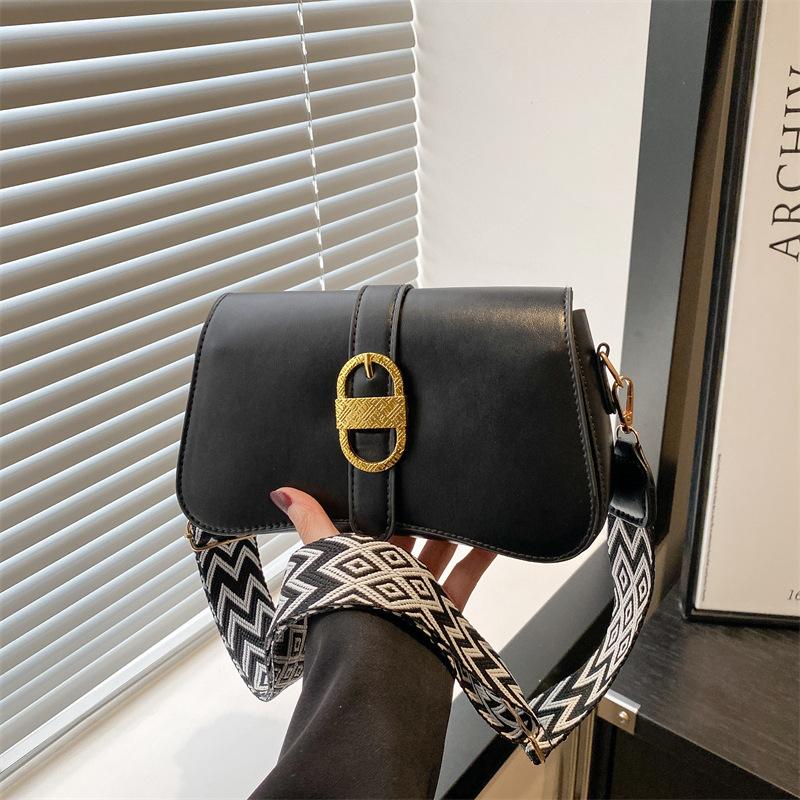 

New stylish simple casual solid color daily commute versatile wide shoulder strap comfortable shoulder messenger bag retro women s bag чорний