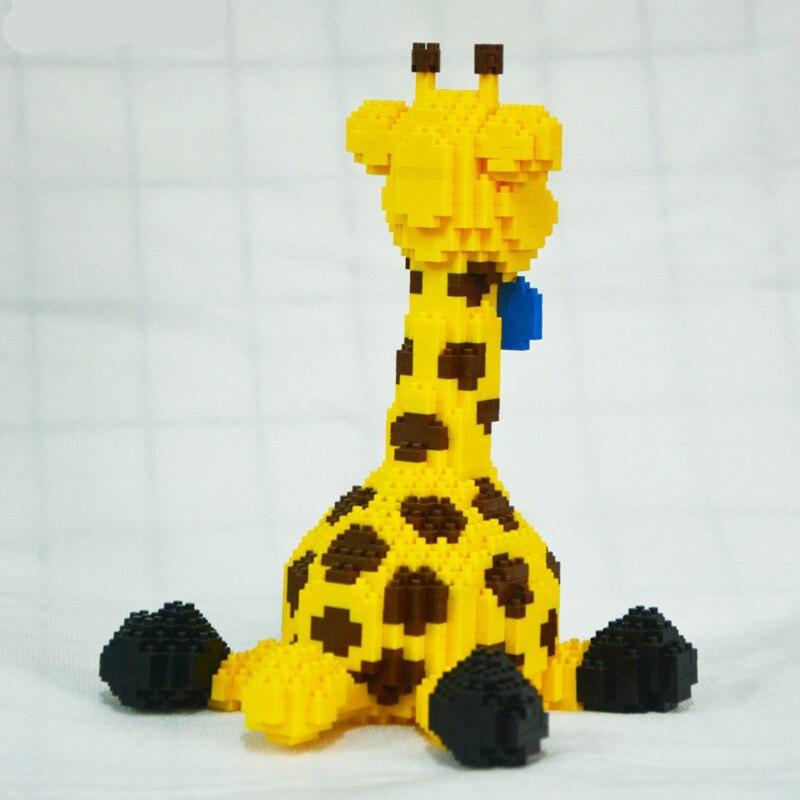 16083 Animal World Girafa galbenă Sit Pet Model 3D DIY Mini blocuri de diamante Cărămizi Jucărie de construcție pentru copii fără cutie