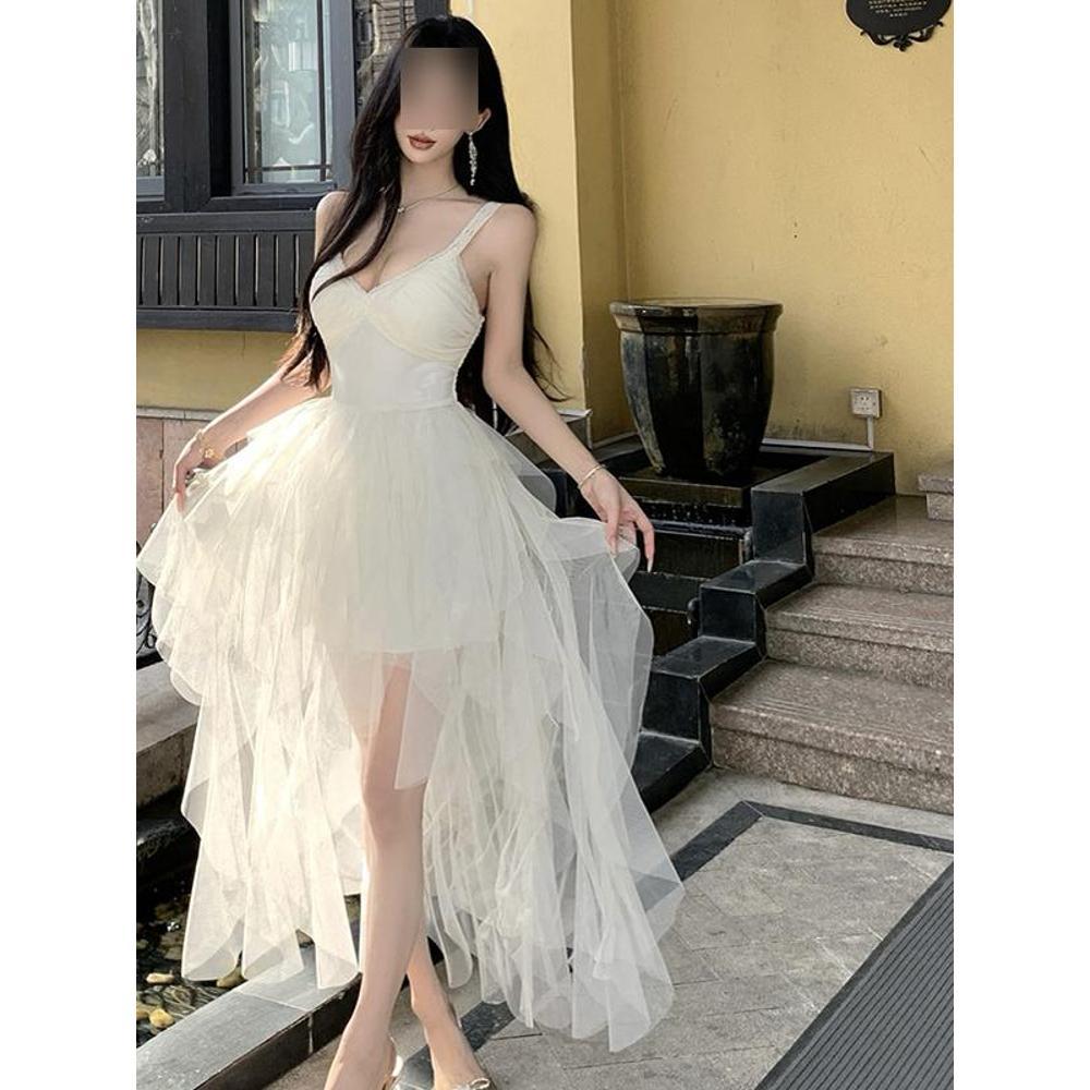 Beautiful and unique heavy industry white mesh suspender dress female princess fluffy small gift dress