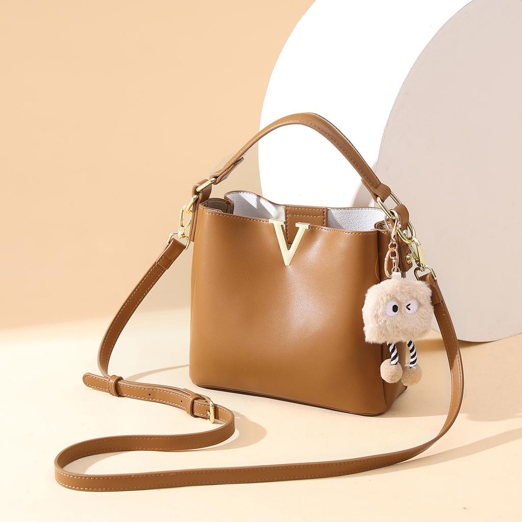 High-end Retro Handbag, Single-shoulder Bucket Bag, Light Luxury Crossbody Bag