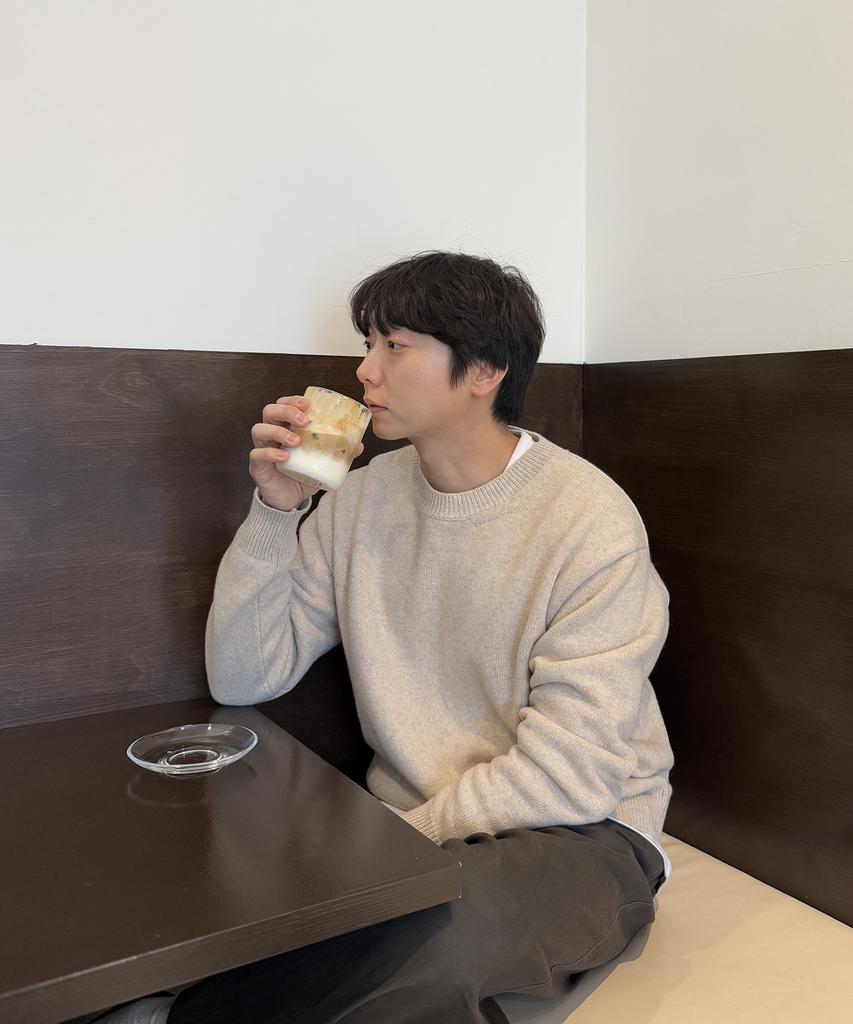 CUZNELLO Formal Round Knit_Beige